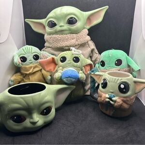 4 Grogu Plushies And 2 Mugs